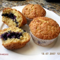 Image of Blueberry Hearted Ginger Spelt Muffins Recipe, Group Recipes