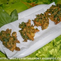 Image of Palak Kay Pakoray ( Spinach Fritters) Recipe, Group Recipes