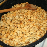 Crackers in Roasting Pan. Close